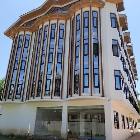 Hotel Zoon Dabb Srinagar Airport Kashmir Exterior foto