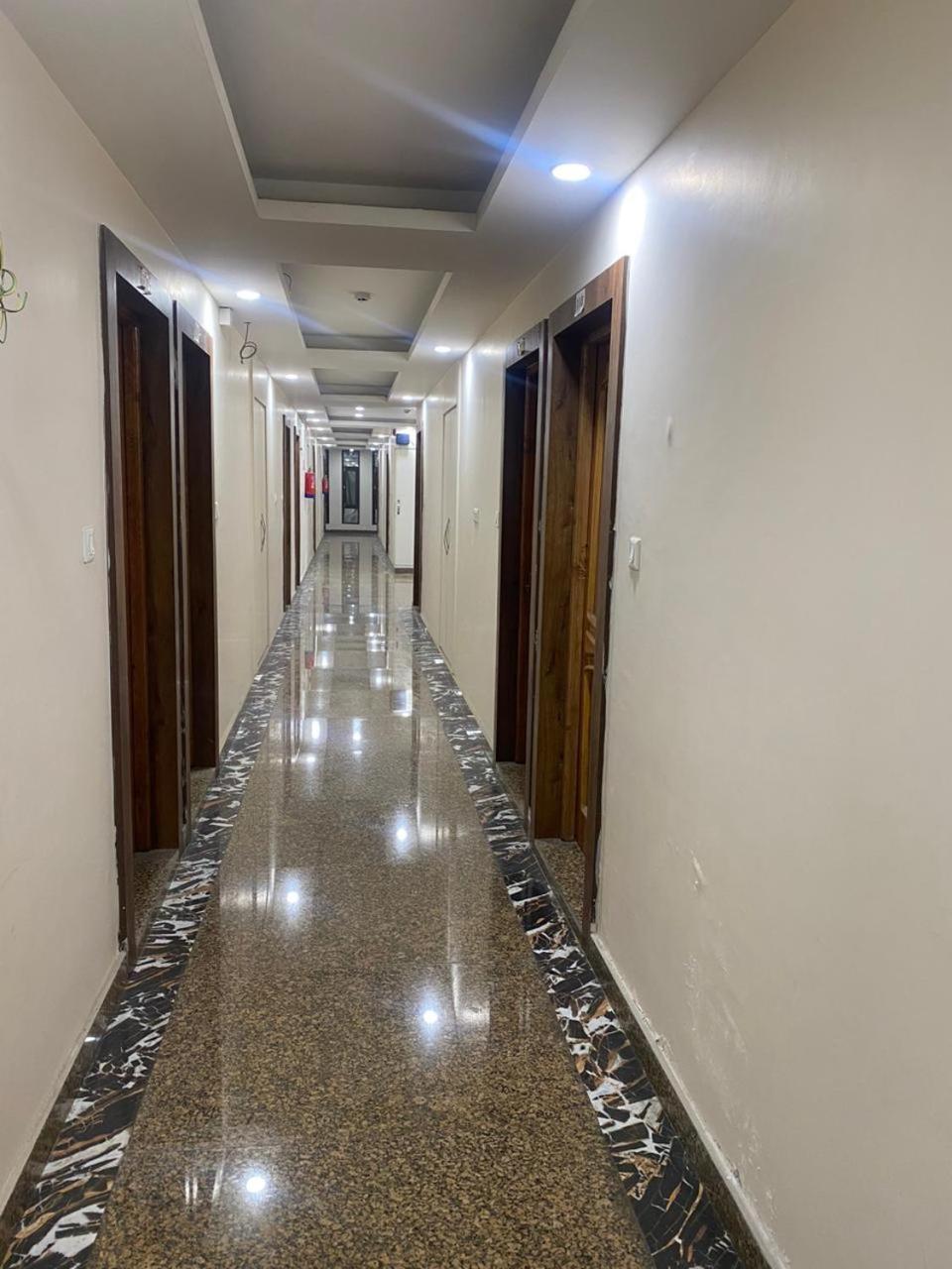 Hotel Zoon Dabb Srinagar Airport Kashmir Exterior foto