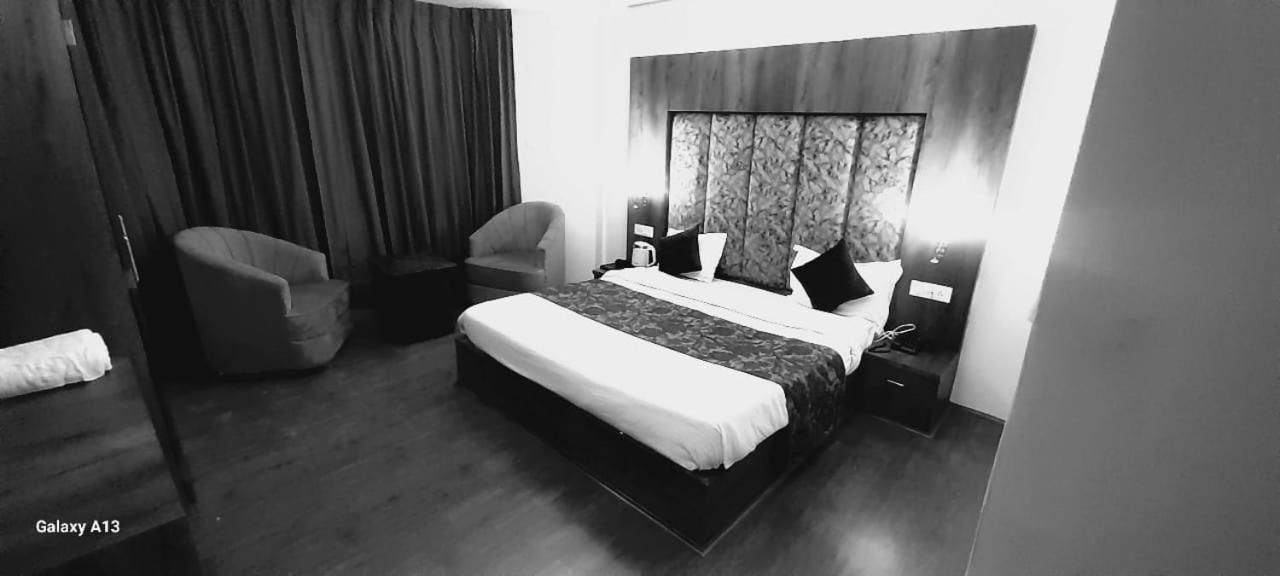Hotel Zoon Dabb Srinagar Airport Kashmir Exterior foto